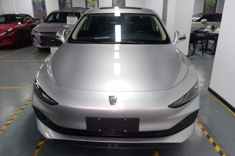 Used Roewe D7 2025 DMH 125km World Champion Edition Front