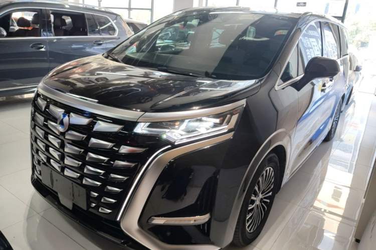 Used Denza D9 2024 DM-i 980 Four-Wheel Drive Flagship Model