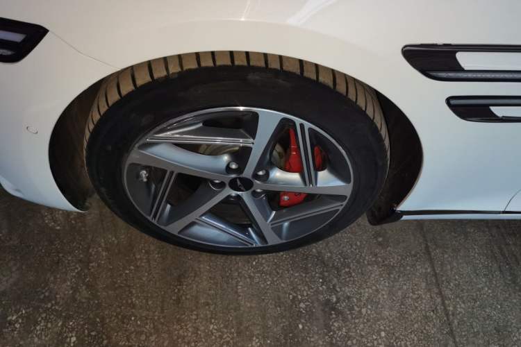 Used Genesis G80 2024 2.5T Four-Wheel Drive Luxury Edition
