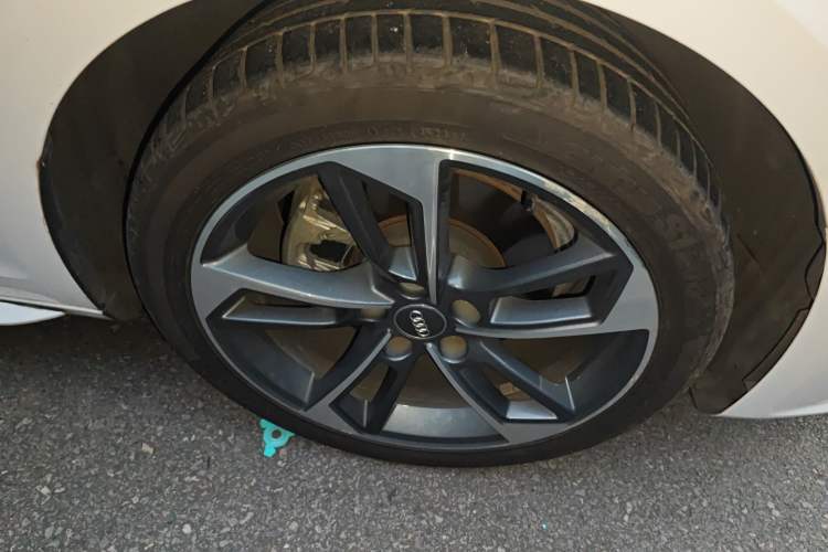 Used Audi A4L 2020 40 TFSI Fashion Dynamic Model Right Front Wheel Hub