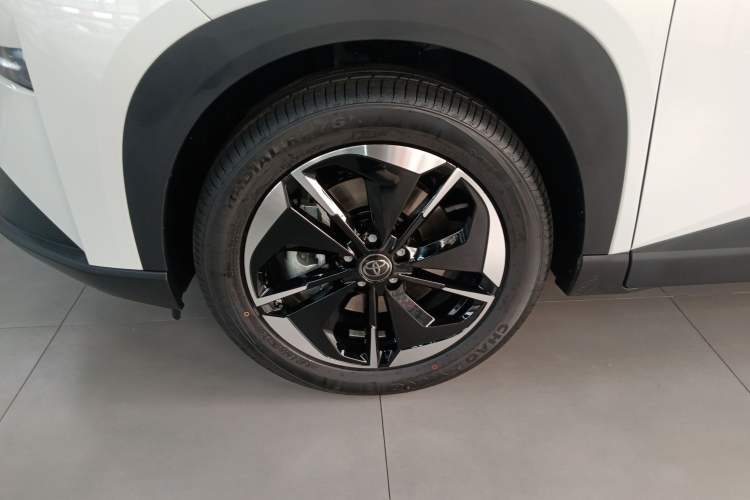 Used Toyota BZ 3X 2025 520 Pro Left Front Wheel Hub