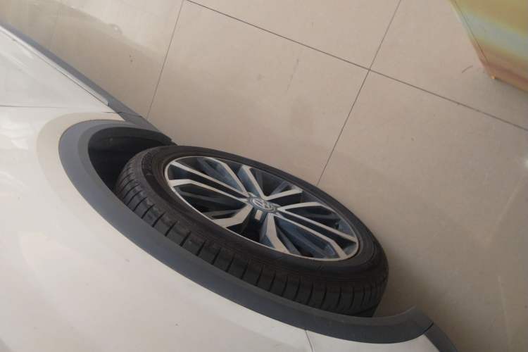 Used Volkswagen T-ROC 2019 280TSI DSG Two-Wheel Drive Comfort Version China VI Standard