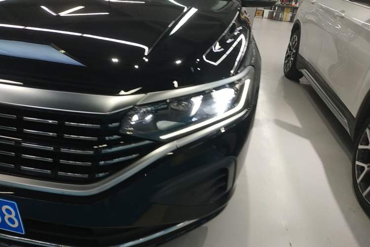 Used Volkswagen Passat 2025 Premium Version 380TSI Dragon Edition