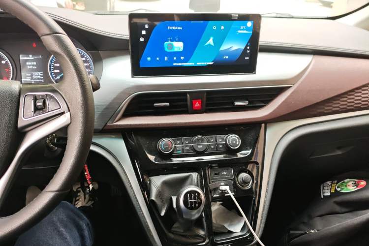 Used JAC Refine M3 2022 PLUS 1.5T 7-Seater Standard Model
