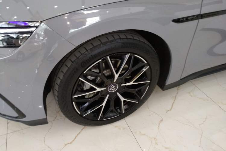 Used BYD Han 2025 DM-i 125KM Prestige Model
