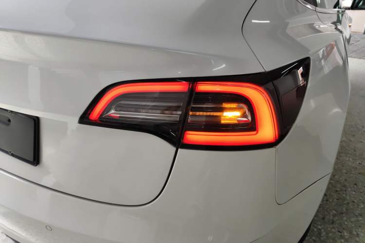 Used Tesla Model 3 2019 Standard Range Rear-Wheel Drive Upgraded Version (60 kWh)