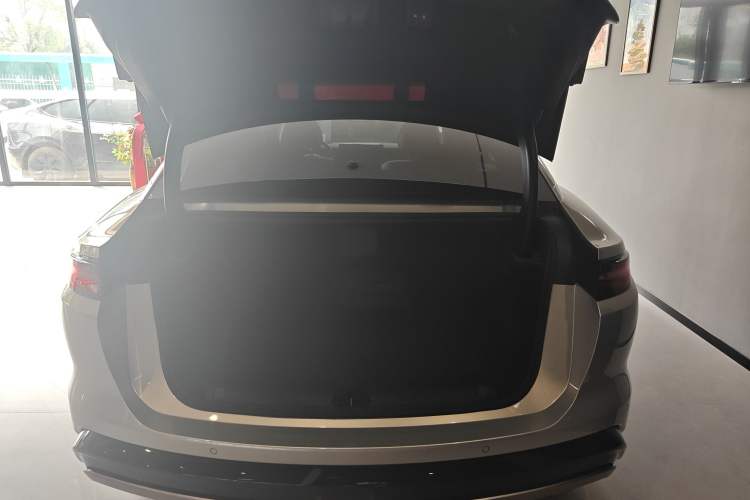 Used BYD Han L 2025 EV Four-Wheel Drive LiDAR Flagship Model