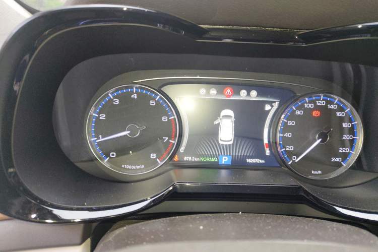 Used GAC Trumpchi GS8 2017 320T Two-Wheel Drive Luxury Smart Connectivity Version (7 Seats)