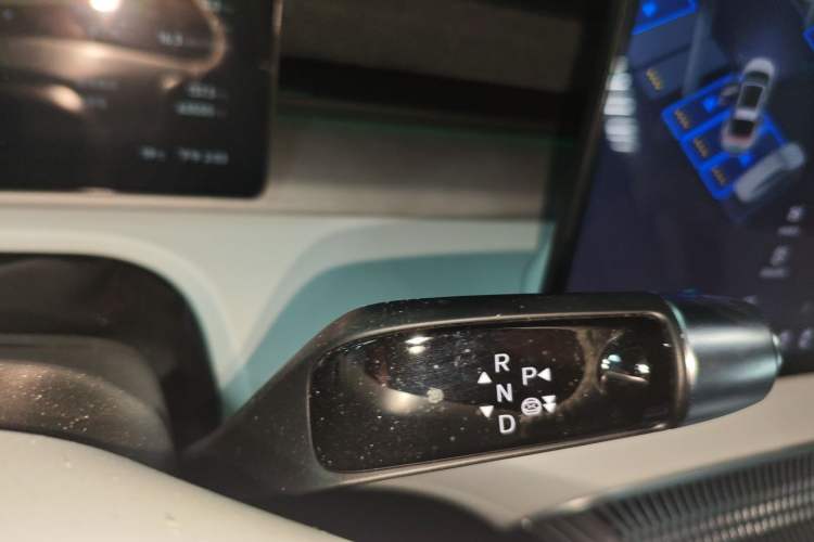 Used XPeng X9 2024 610 Long-Range Pro
