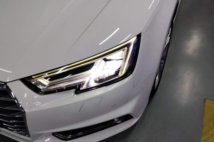 Used Audi A4L 2018 30th Anniversary Edition 40 TFSI Fashion Model Left Front Headlight