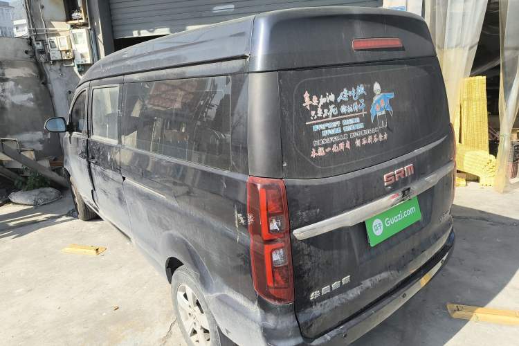 Used Jinbei Gold Hiace M Classic 2023 1.5L Travel Lion Passenger Vehicle 5/6/7 Seats