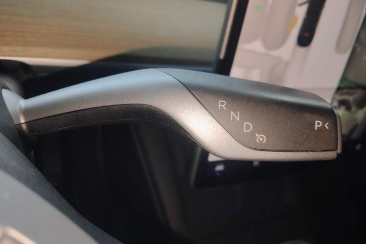 Used Tesla Model Y 2022 Rear-Wheel-Drive Version
