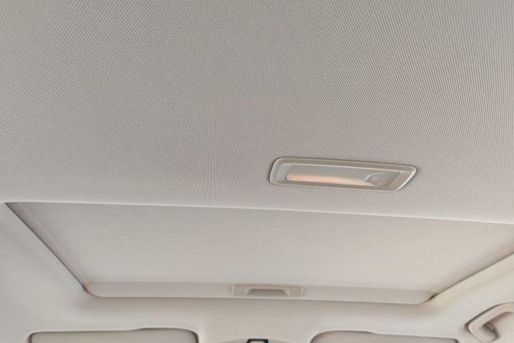 Used Geely Auto Emgrand 2025 4th Generation 1.5L CVT Flagship Version Headliner