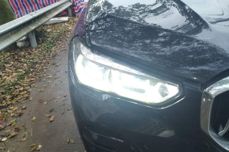 Used BMW X5 2021 Restyled xDrive40i Luxury Version M Sport Package Right Front Headlight