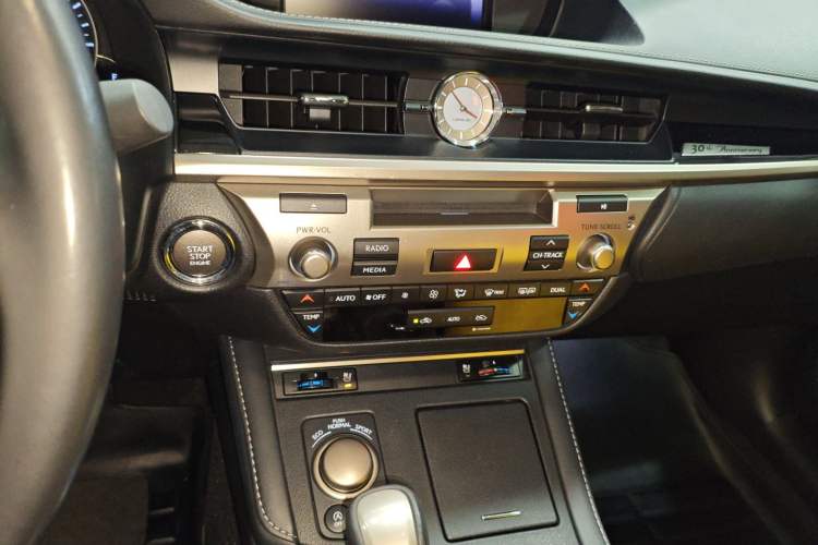 Used Lexus ES 2017 200 30th Anniversary Edition