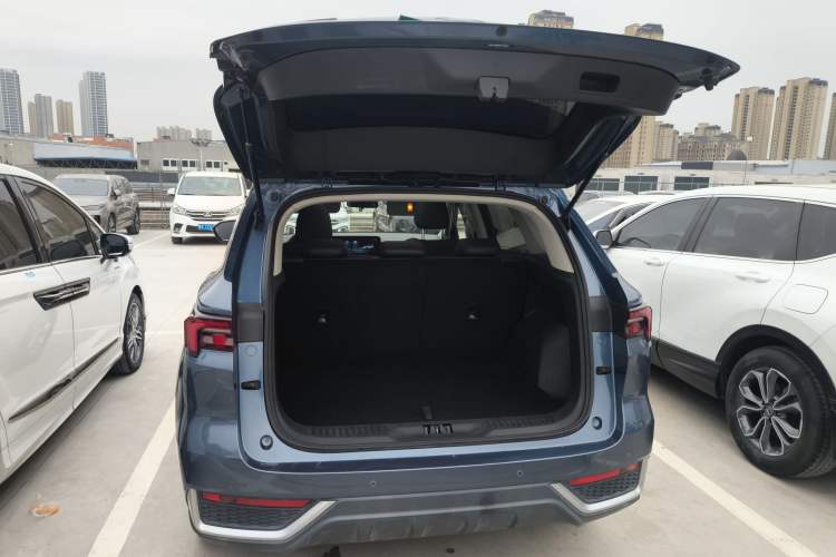 Used Ford Equator Sport 2022 EcoBoost 170 Platinum Edition Trunk