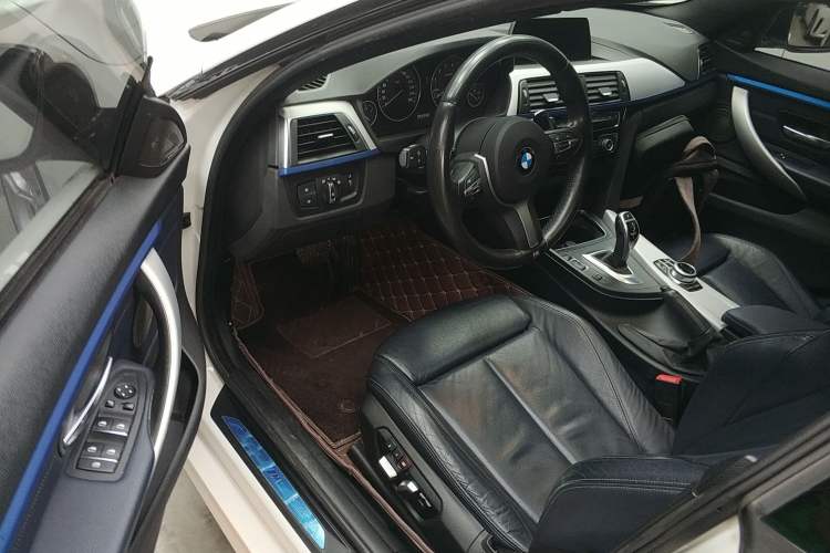 Used BMW 4 Series 2017 425i Gran Coupe Luxury M Sport Package Driver Seat