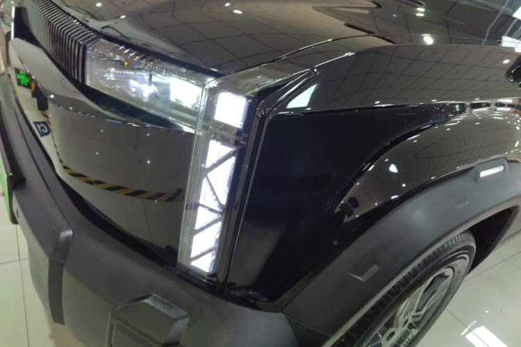 Used iCAR 03 2024 501km Two-Wheel Drive Long-Range Version Left Front Headlight