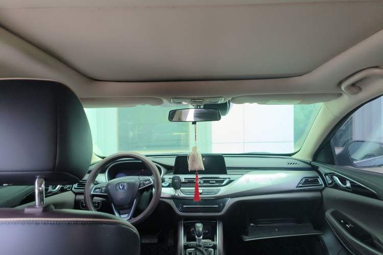 Used CHANGAN Raeton CC 2018 1.5T Automatic Zunya Model China V Standard Headliner