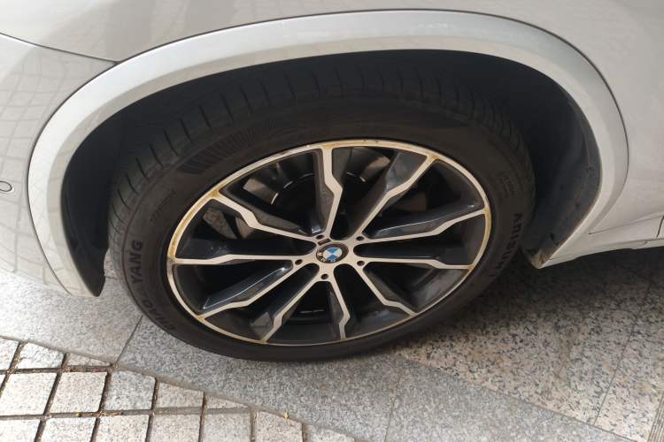 Used BMW X3 2020 xDrive30i Luxury Model with M Sport Package
