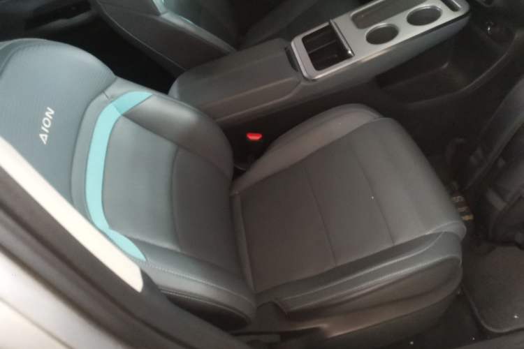 Used AION Y 2023 Plus 510 Smart Edition Right Front Seat