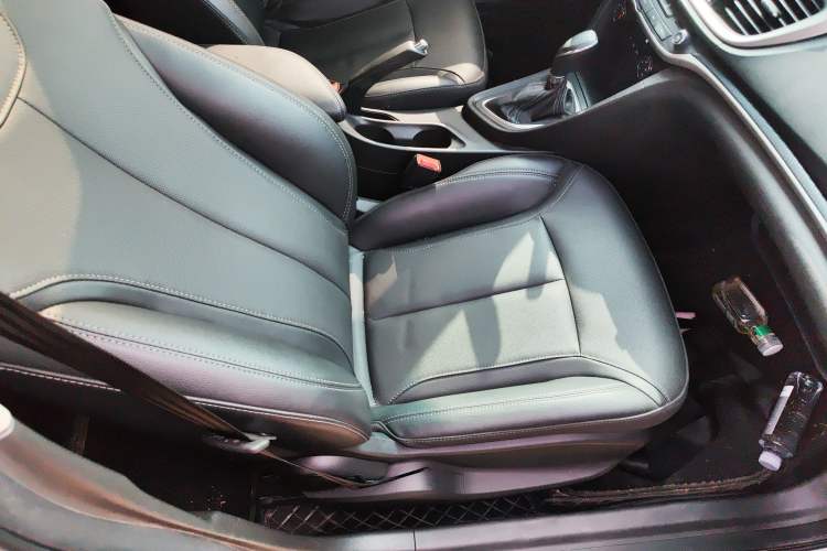 Used Buick GT 2021 Revised Version Flagship 1.5L Automatic Elite Edition Right Front Seat