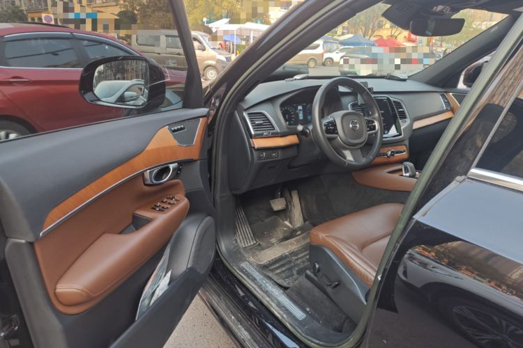 Used Volvo XC90 2022 B5 Smart Drive Luxury Edition 5 Seats