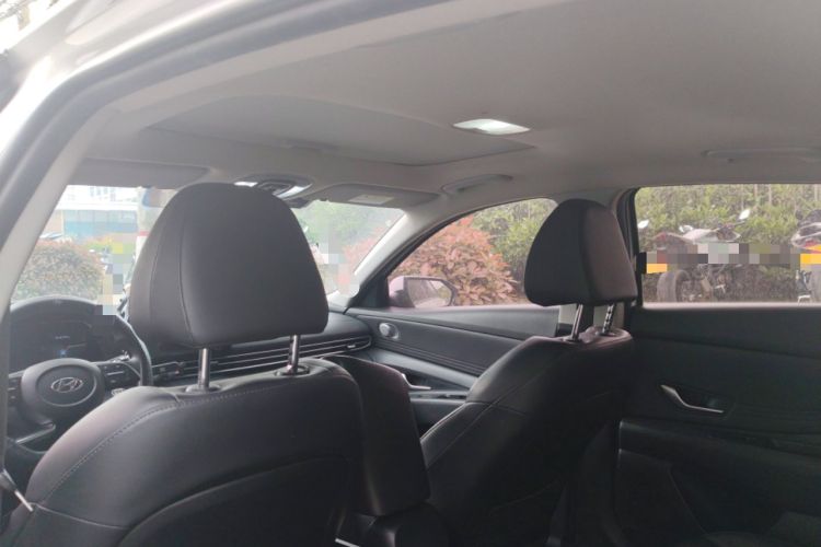 Used Hyundai Elantra 2021 1.5L CVT GLX Elite Edition Headliner