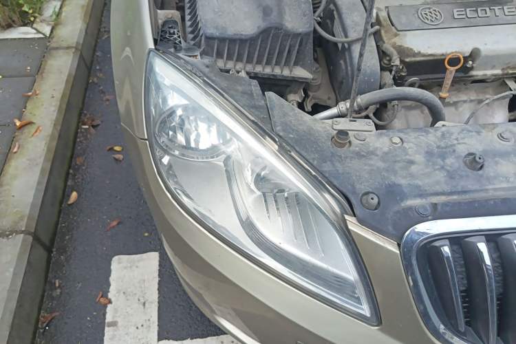 Used Buick GT 2013 GT 1.6L Manual Entry-Level Model Right Front Headlight