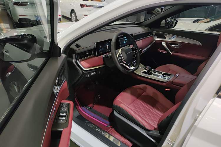 Used JETOUR X70 PLUS 2024 Champion Edition 1.5T DCT Champion MAX+ 5-seater