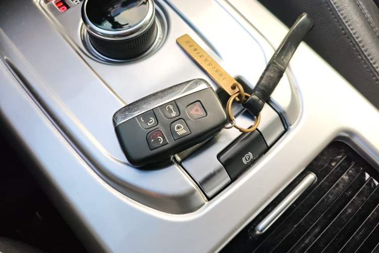 Used Land Rover Discovery Sport 2017 2.0T SE