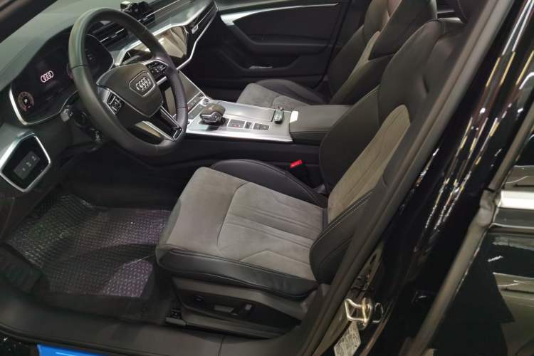 Used Audi A6L 2022 40 TFSI Luxury Dynamic Model
