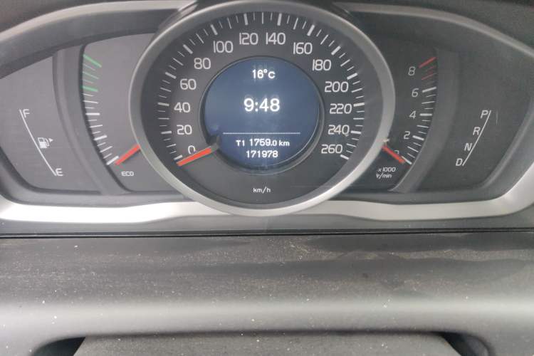 Used Volvo XC60 2017 T5 AWD Smart Upgrade Model