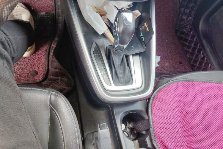 Used Ford Escort 2015 1.5L Automatic Fashion Model
