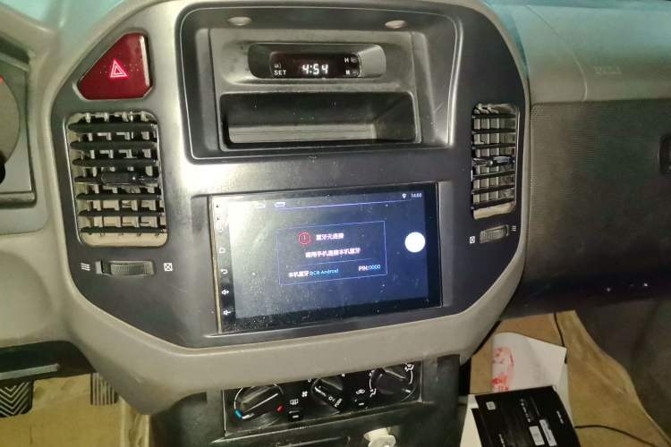 Used Mitsubishi Pajero 2011 V73 3.0L MT GL Audio And AC Panel