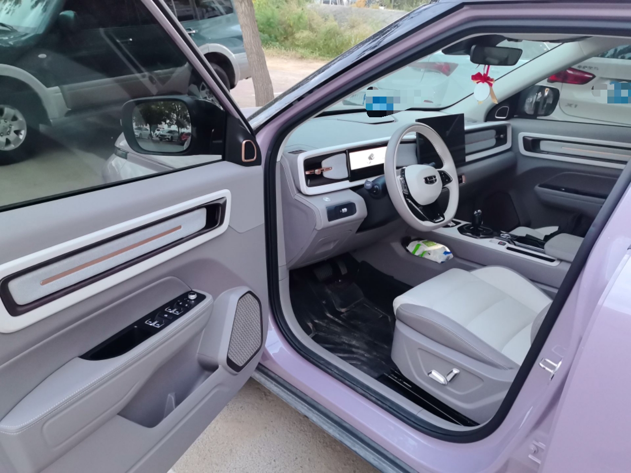 Geely Auto icon 2026 Model Chocolate 1.5TD Pure & Refined Edition — снимка 16