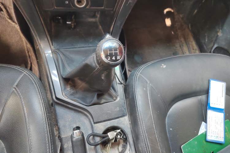 Used Great Wall Wingle 5 2017 2.0T European-Style Diesel 4x4 Ambition Version with Extended Double Cab – GW4D20E
