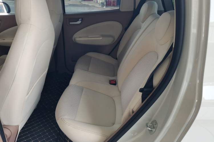 Used Wuling Hongguang MINIEV 2025 Four-Door Version Advanced Edition Left Rear Seat