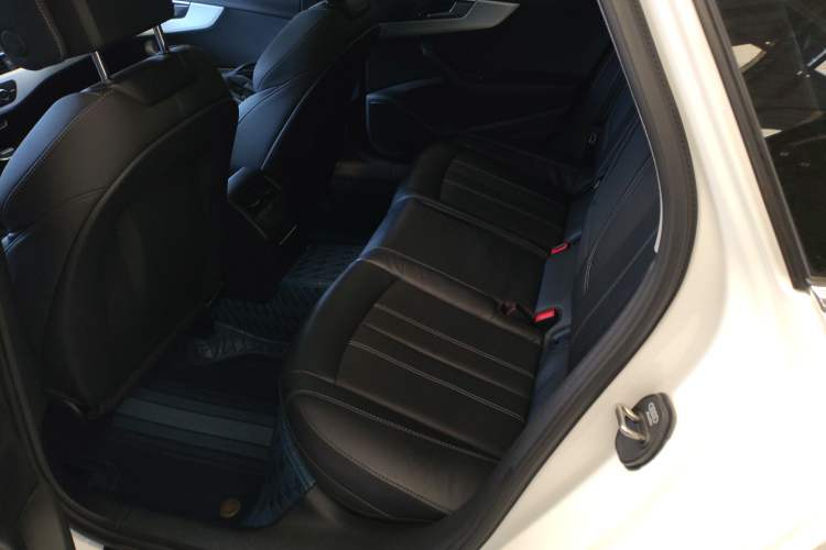 Used Audi A4L 2022 40 TFSI Fashion Dynamic Model