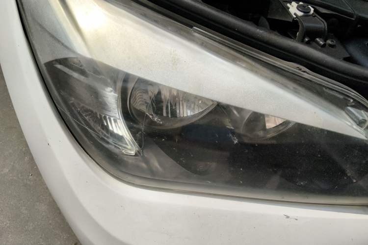 Used BMW X1 2014 sDrive18i Fashion Model Right Front Headlight