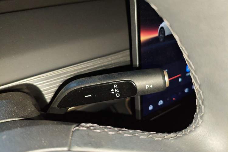 Used ONVO L60 2024 60 kWh Rear-Drive Version