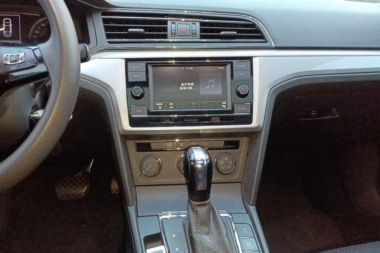 Used Volkswagen Lamando 2019 230TSI DSG Fashion Edition China VI