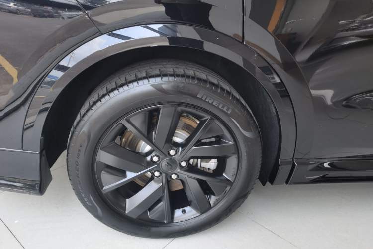 Used Li Auto L8 2023 Air model Right Rear Wheel Hub