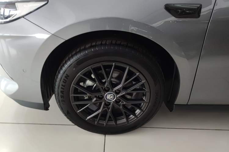 Used BYD Qin PLUS 2025 EV Smart Drive Edition 510KM Leading Model Exterior 4