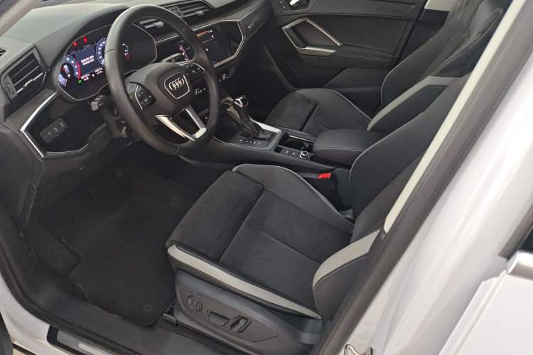 Used Audi Q3 2019 35 TFSI Advanced Dynamic Edition