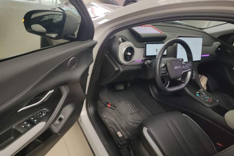 Used BYD Sealion 05 DM-i 2025 DM-i Smart Drive 115KM Flagship Model
