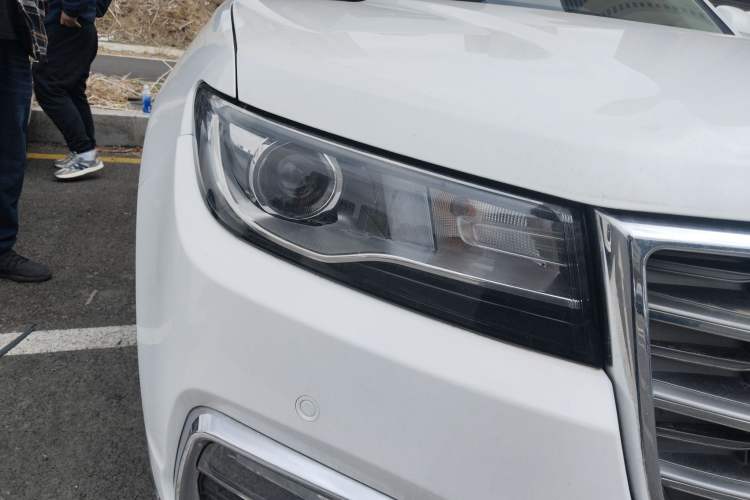 Used Haval H7 2017 Red-Label H7 2.0T Automatic Luxury Model
