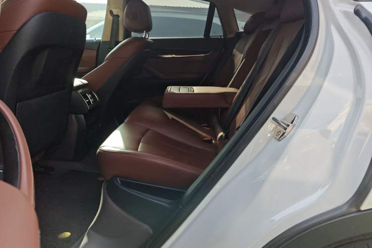 Used BMW X6 2018 xDrive28i
