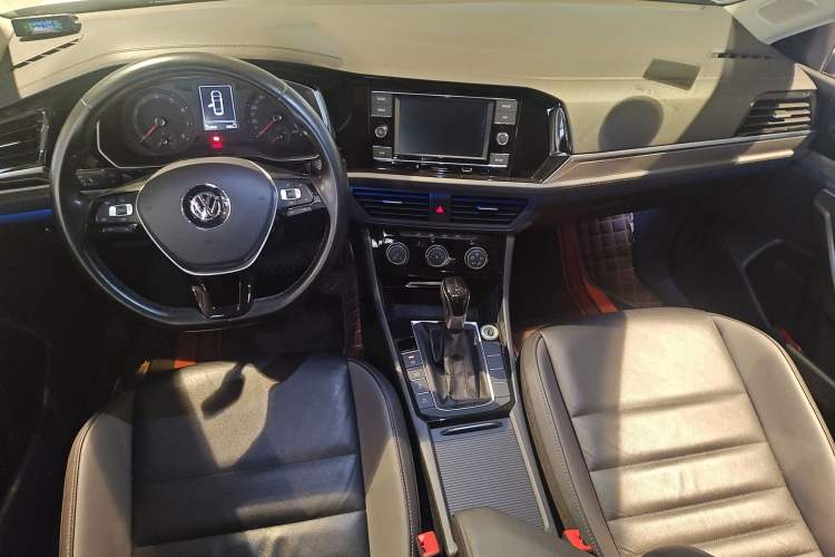 Used Volkswagen Sagitar 2019 280TSI DSG Comfort Version China V Standard Center Console