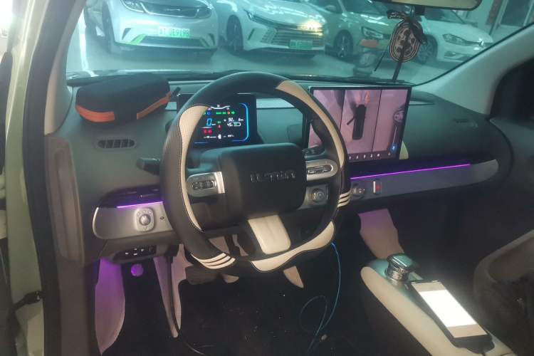 Used CHANGAN NEVO Lumin 2024 205km Launch Edition
